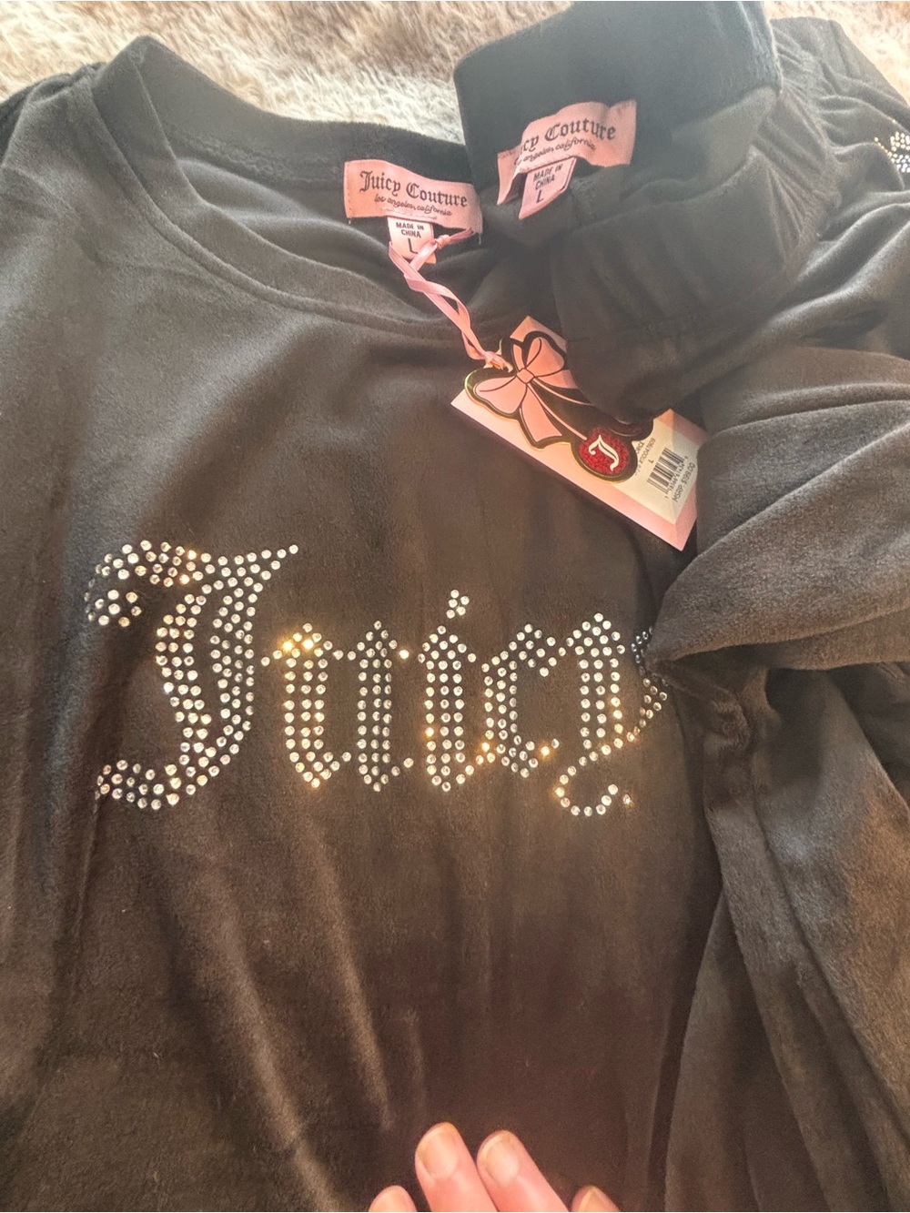 NWT Juicy Couture Black Velour lounge Set with Rhinestone Logo - Picture 4 of 5